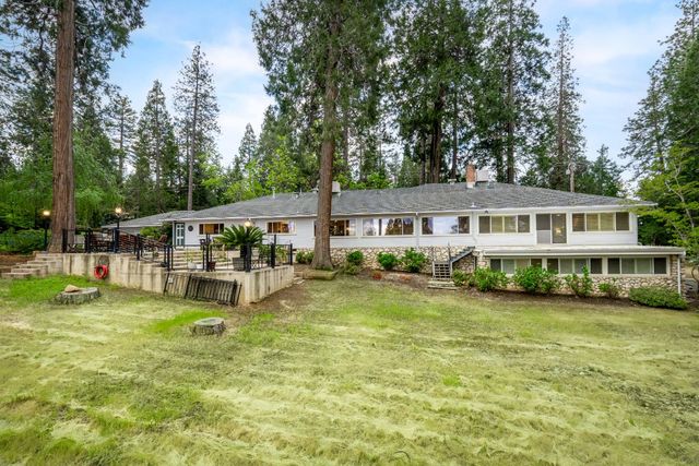 10340 Banner Lava Cap, Nevada City, CA 95959