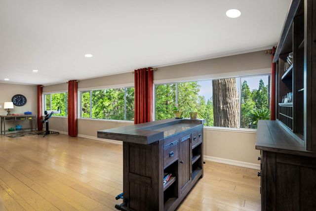 10340 Banner Lava Cap, Nevada City, CA 95959