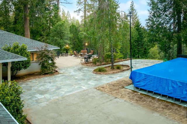 10340 Banner Lava Cap, Nevada City, CA 95959