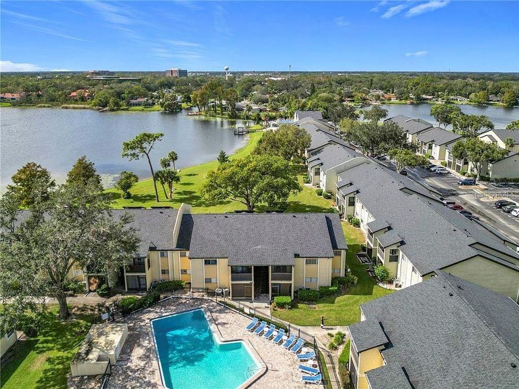 934 LAKE DESTINY ROAD D, Altamonte Springs, FL 32714