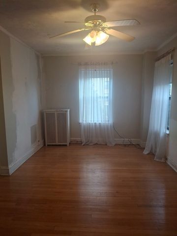 6700 S Crandon Avenue 3A, Chicago, IL 60649