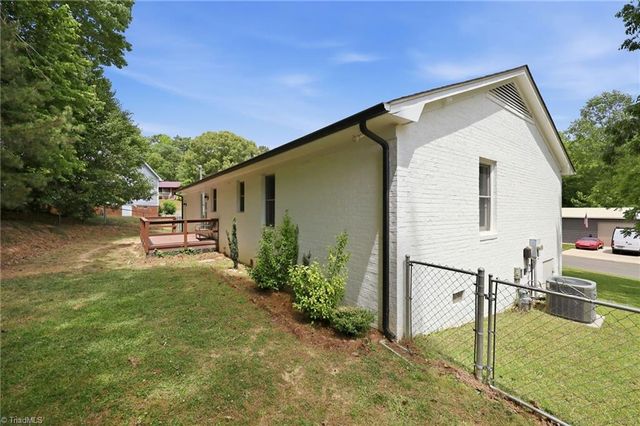 638 Woodland Circle, Asheboro, NC 27203