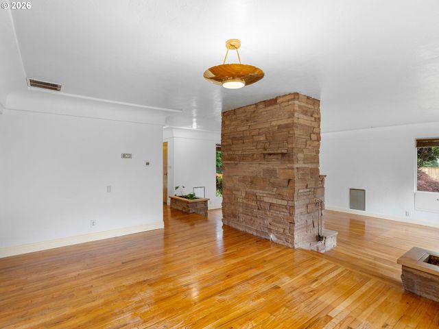 850 Ne 148TH Ave, Portland, OR 97230
