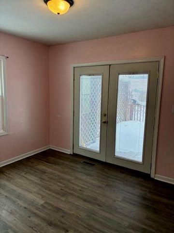 912 Den Hertog Street Sw, City Of Wyoming, MI 49509