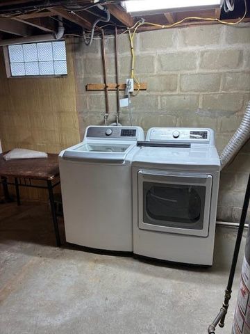 912 Den Hertog Street Sw, City Of Wyoming, MI 49509