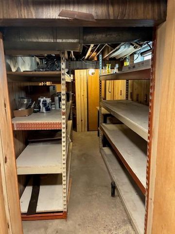 912 Den Hertog Street Sw, City Of Wyoming, MI 49509