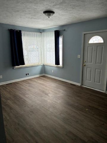 912 Den Hertog Street Sw, City Of Wyoming, MI 49509