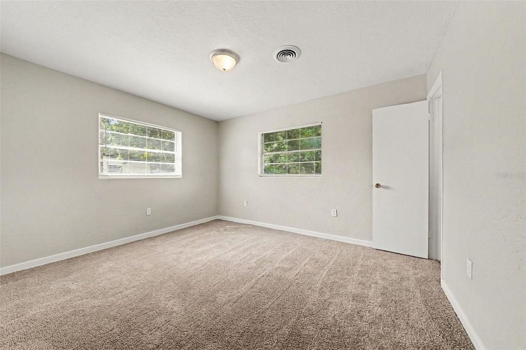 Image 12 of property listing at 4207 WD JUDGE DRIVE W, Orlando, FL 32808