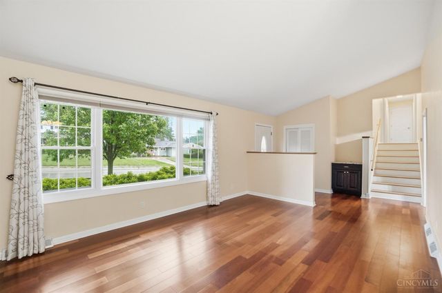 302 Jackson Lane, Middletown, OH 45044