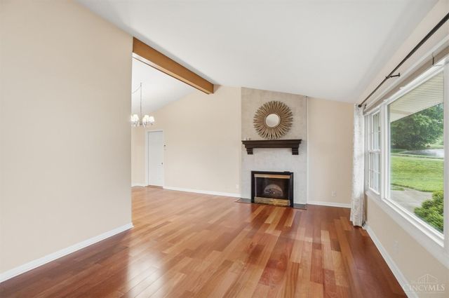302 Jackson Lane, Middletown, OH 45044