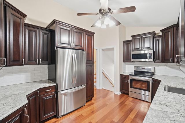 302 Jackson Lane, Middletown, OH 45044