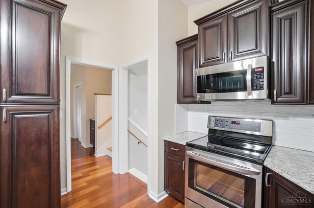 302 Jackson Lane, Middletown, OH 45044