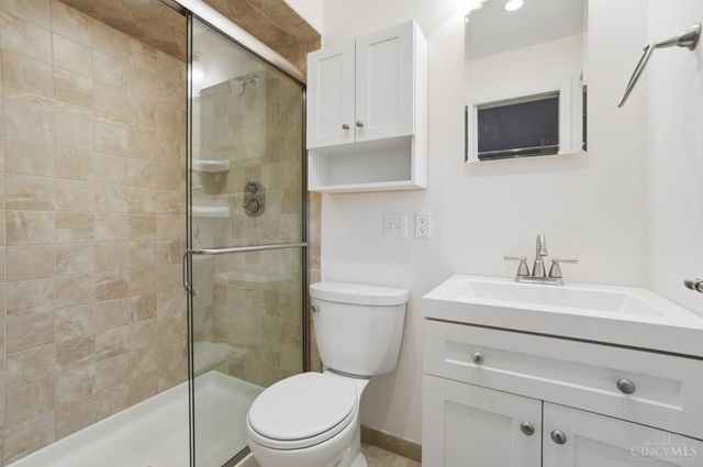 302 Jackson Lane, Middletown, OH 45044