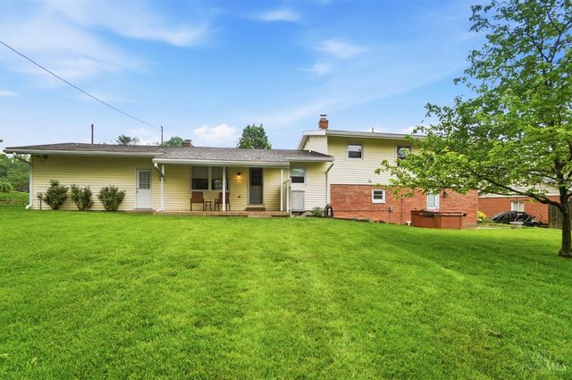 302 Jackson Lane, Middletown, OH 45044