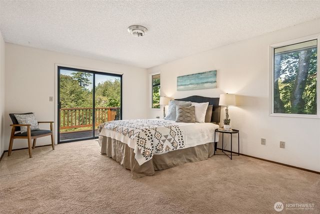 5415 Johnson Point Road NE, Olympia, WA 98516