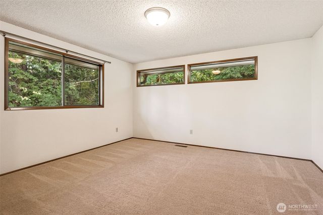 5415 Johnson Point Road NE, Olympia, WA 98516