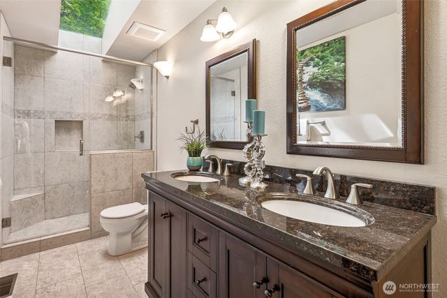 5415 Johnson Point Road NE, Olympia, WA 98516