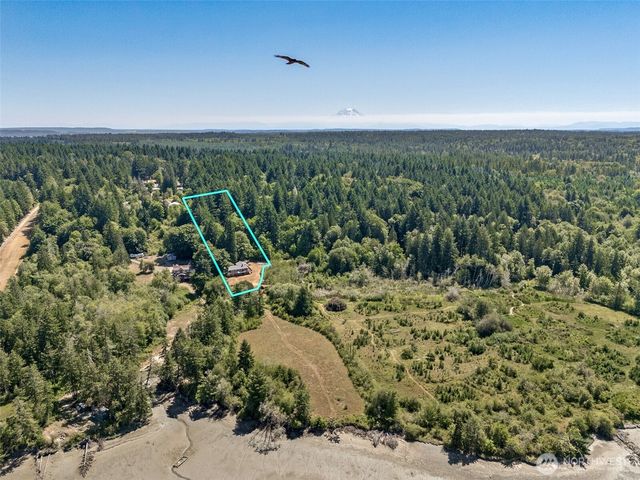 5415 Johnson Point Road NE, Olympia, WA 98516
