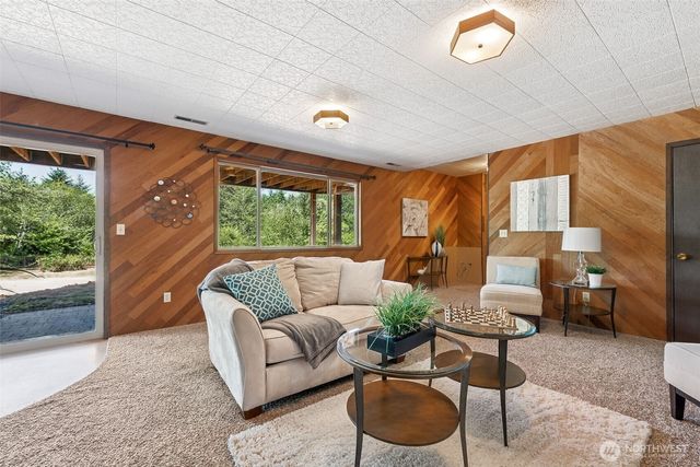5415 Johnson Point Road NE, Olympia, WA 98516