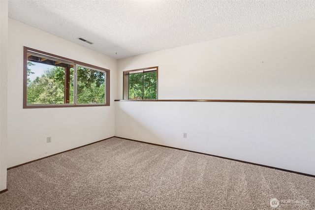 5415 Johnson Point Road NE, Olympia, WA 98516
