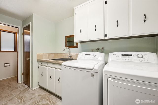 5415 Johnson Point Road NE, Olympia, WA 98516