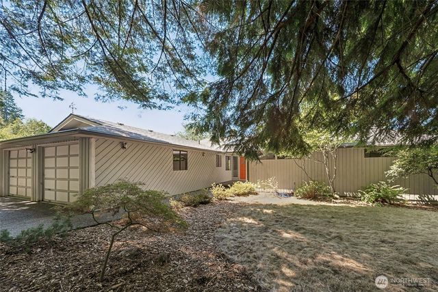 5415 Johnson Point Road NE, Olympia, WA 98516