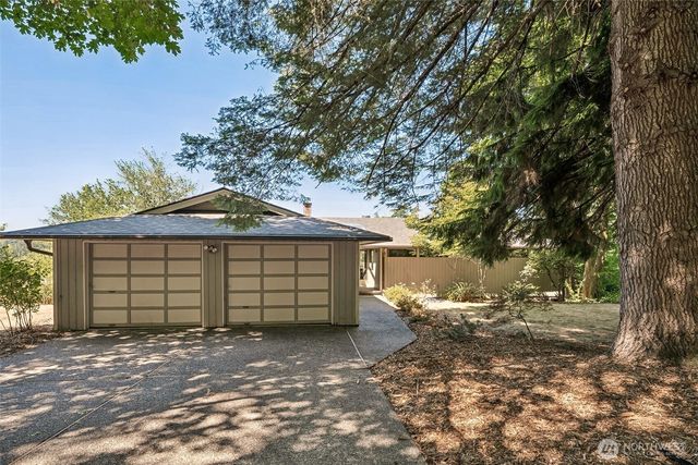 5415 Johnson Point Road NE, Olympia, WA 98516
