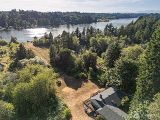 5415 Johnson Point Road NE, Olympia, WA 98516