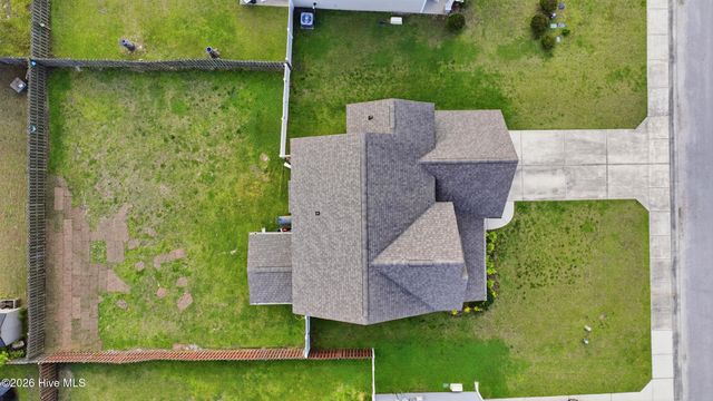 106 Periwinkle Street, Saint Helena, NC 28425