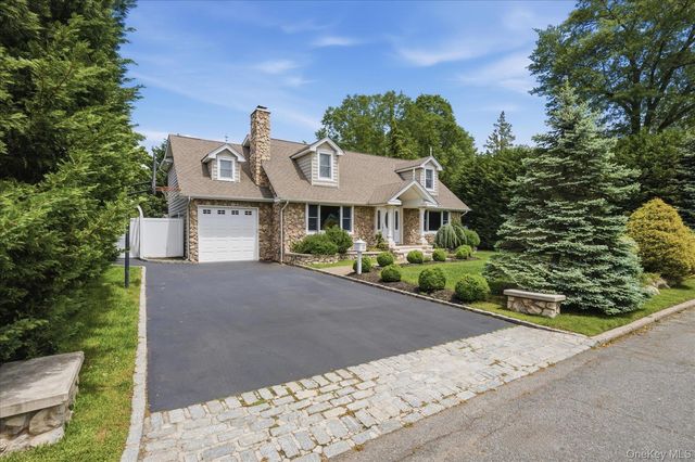 19 Gruber Drive, Glen Cove, NY 11542