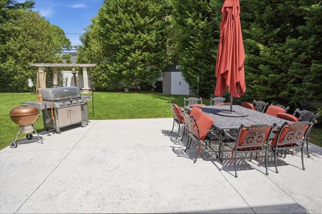 19 Gruber Drive, Glen Cove, NY 11542