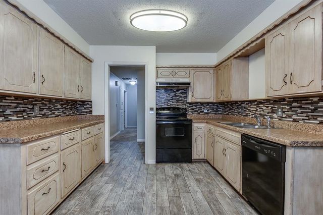 11007 Greystone Avenue, Oklahoma City, OK 73120