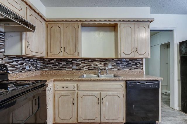 11007 Greystone Avenue, Oklahoma City, OK 73120
