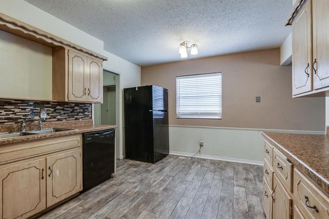 11007 Greystone Avenue, Oklahoma City, OK 73120