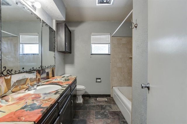 11007 Greystone Avenue, Oklahoma City, OK 73120