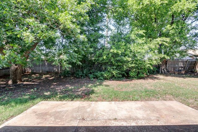 11007 Greystone Avenue, Oklahoma City, OK 73120