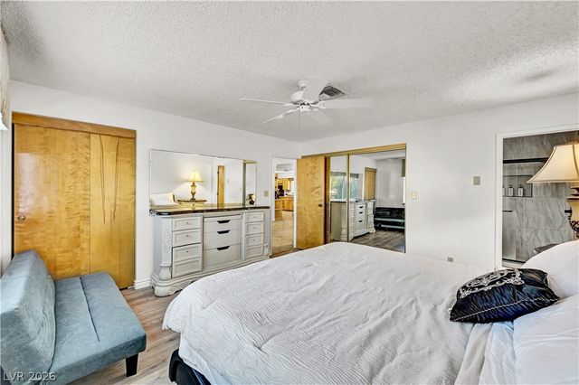 5881 South Sandhill Road, Las Vegas, NV 89120