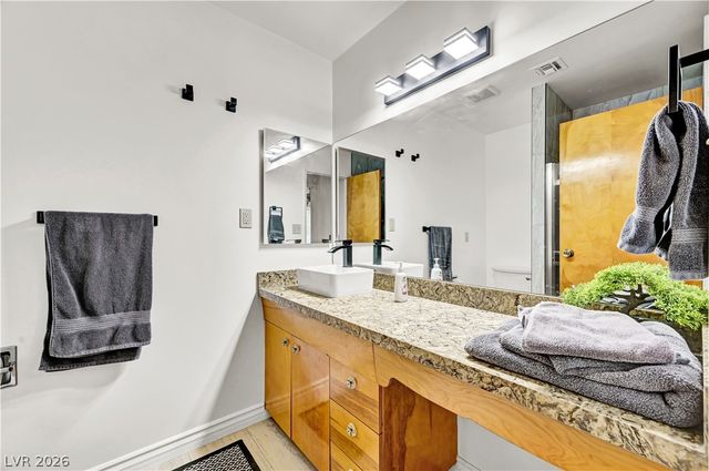 5881 South Sandhill Road, Las Vegas, NV 89120