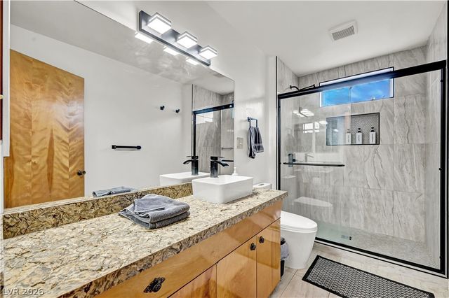 5881 South Sandhill Road, Las Vegas, NV 89120