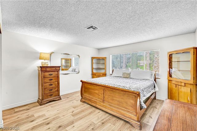 5881 South Sandhill Road, Las Vegas, NV 89120