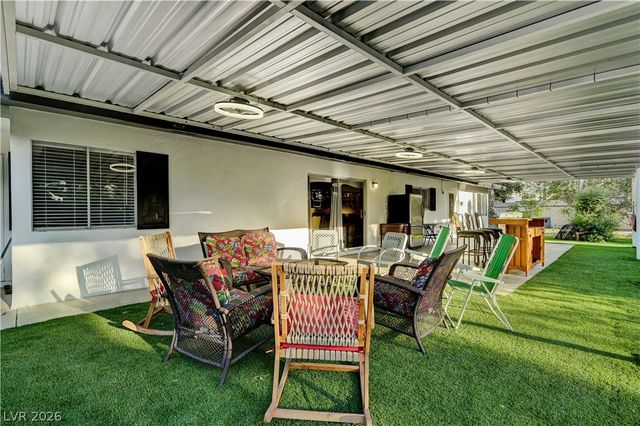 5881 South Sandhill Road, Las Vegas, NV 89120