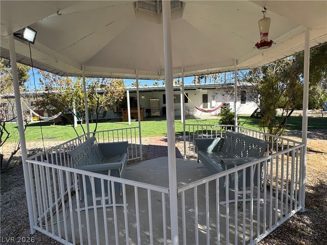 5881 South Sandhill Road, Las Vegas, NV 89120