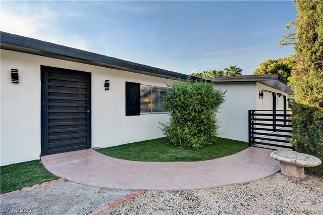 5881 South Sandhill Road, Las Vegas, NV 89120