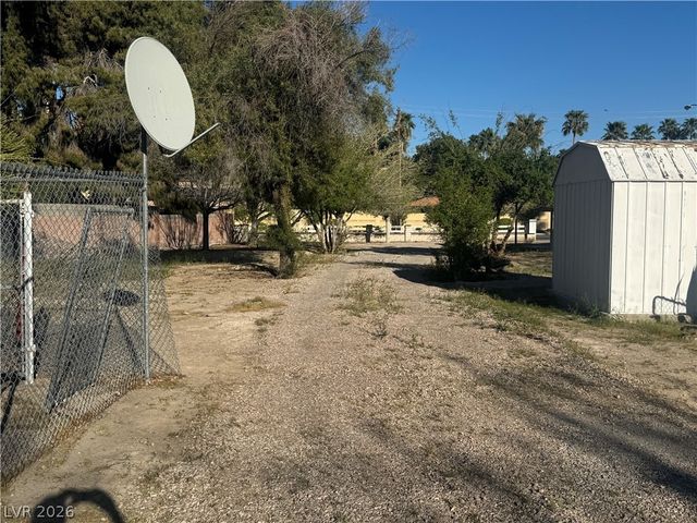 5881 South Sandhill Road, Las Vegas, NV 89120