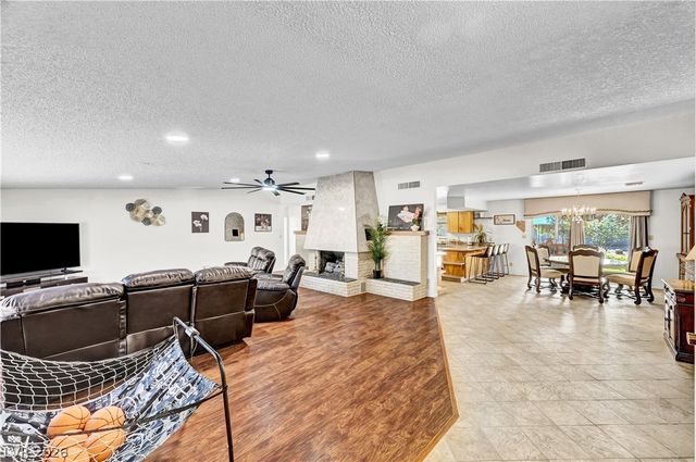 5881 South Sandhill Road, Las Vegas, NV 89120