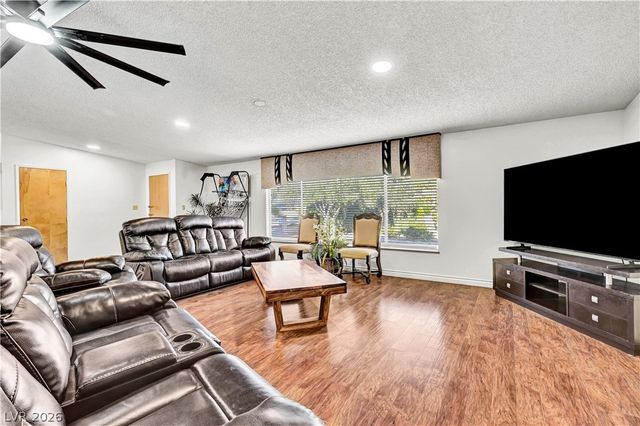 5881 South Sandhill Road, Las Vegas, NV 89120