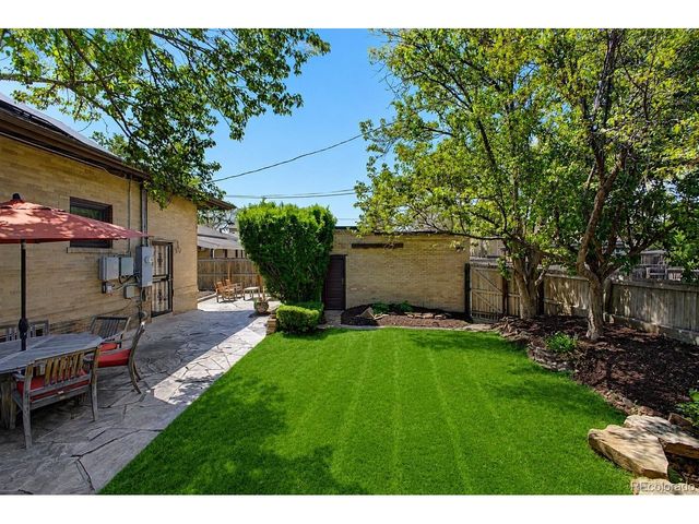 2671 Albion St, Denver, CO 80207