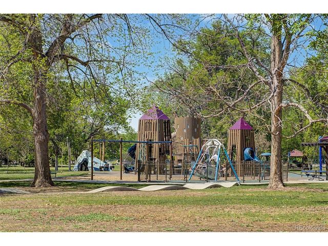 2671 Albion St, Denver, CO 80207