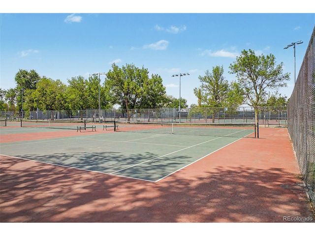 2671 Albion St, Denver, CO 80207