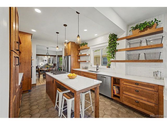 2671 Albion St, Denver, CO 80207